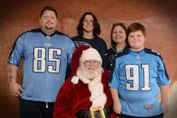 18TitansSanta__85